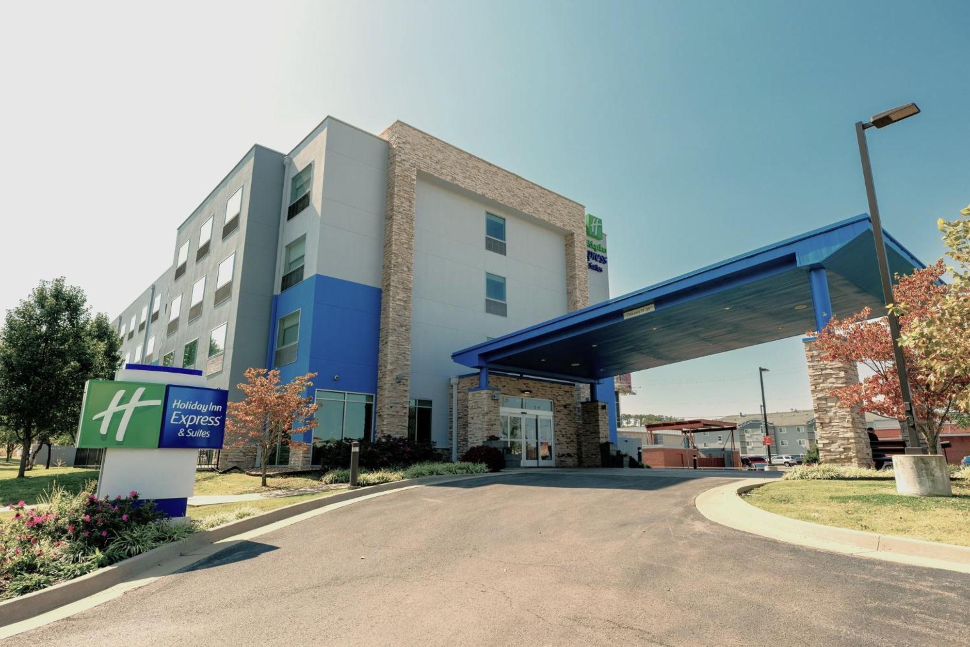 Hotel Express And By Ihg
