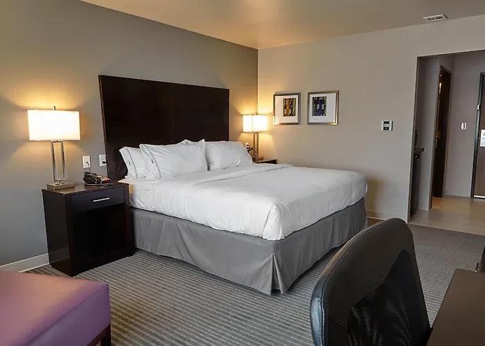 Holiday Inn Express and Suites
